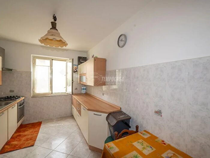 Appartamento trilocale in vendita in Via Luigi Rizzo, Messina