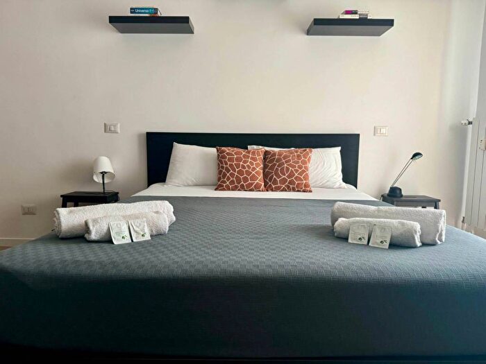 Appartamento trilocale in affitto in Via Paolo Maspero, Molise Cuoco, Milano