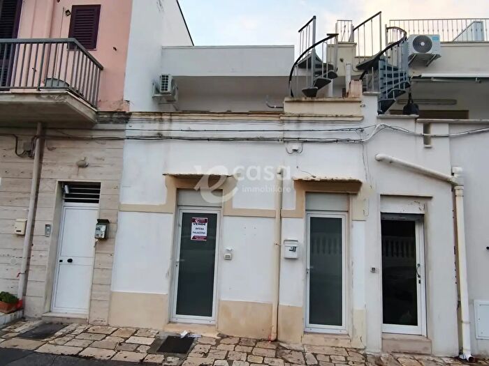 Casa quadrilocale in vendita in Via Fontana Nuova, Bari