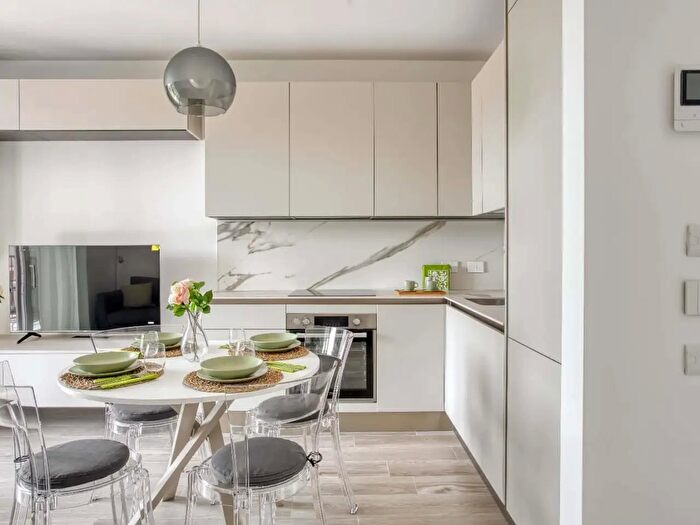 Appartamento monolocale in affitto in Via Gallarate, Milano