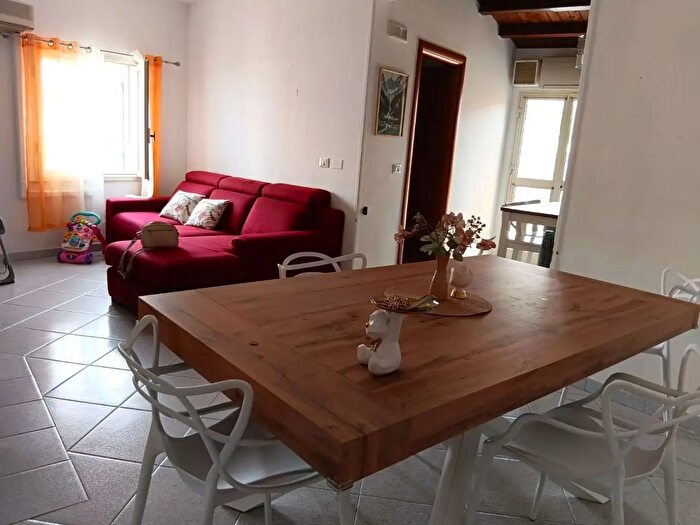 Casa con 7 locali in vendita in Comiso