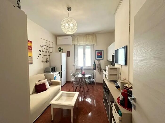 Appartamento bilocale in affitto in Via Volvinio, Milano