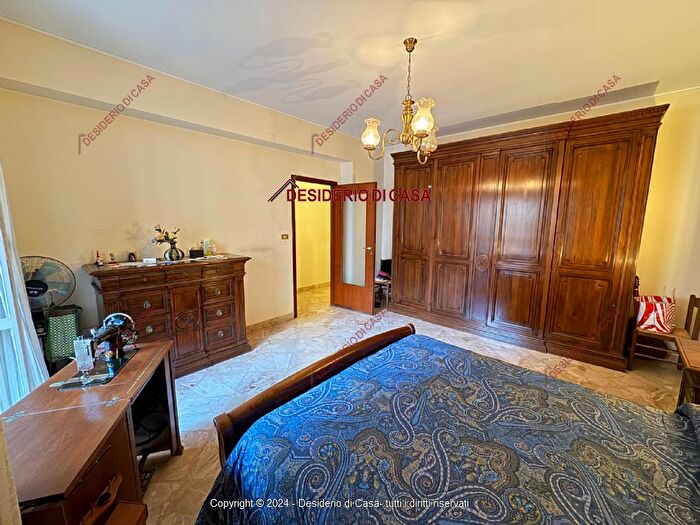 Appartamento trilocale in vendita in Via Generale G Arimondi Palermo Pa Italia, Palermo