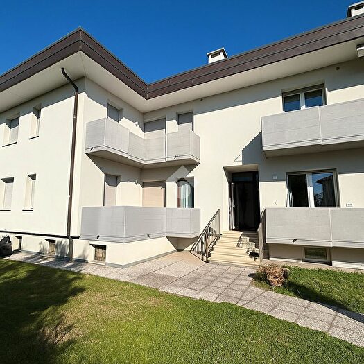 Appartamento trilocale in vendita in Via Postumia Centro, San Biagio Di Callalta