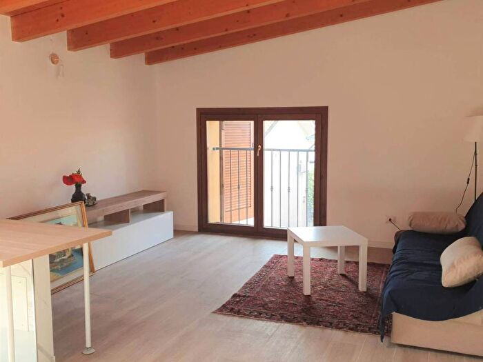 Appartamento trilocale in affitto in Via Carrobbio, Centro, Cologno Monzese