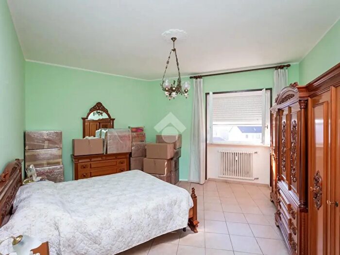 Appartamento trilocale in vendita in Via Saverio Mercadante, Torino