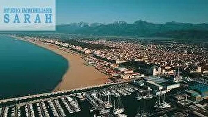 Appartamento quadrilocale in vendita in Via Matteotti, Viareggio