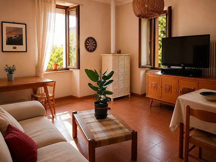 Appartamento con 6 locali in vendita in Via Bordesino, Madruzzo