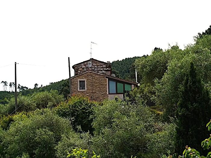 Casa con 10 locali in vendita in di Tiglio, Capannori