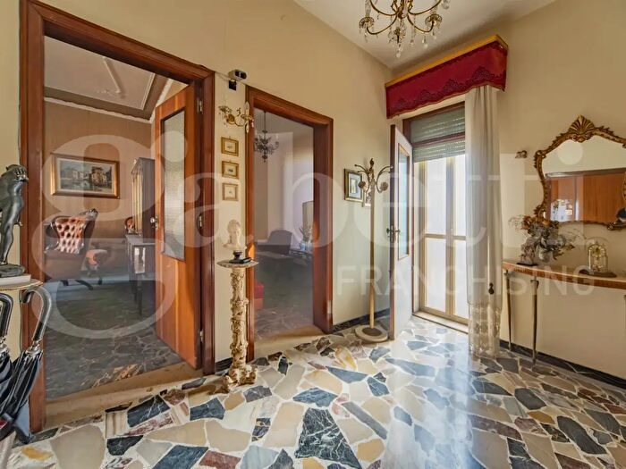 Appartamento con 7 locali in vendita in Via Giulio Cesare Snc, Monserrato