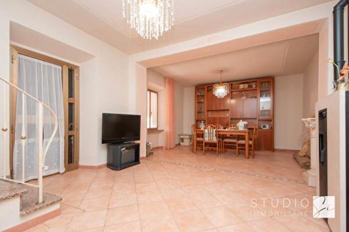 Casa quadrilocale in vendita in Via Catavoli, Serravalle Pistoiese