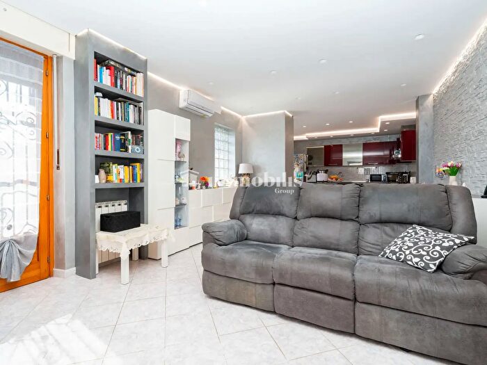 Casa con 8 locali in vendita in Via Bruno Buozzi, Collegno