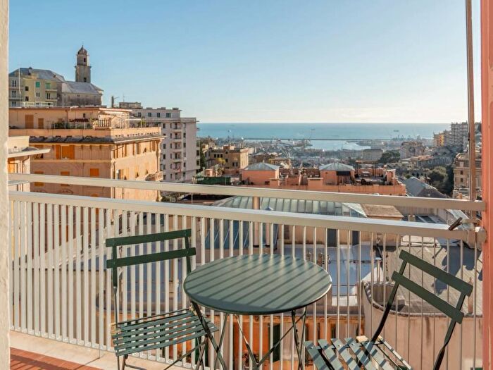 Appartamento quadrilocale in affitto in Via Ausonia, Castelletto, Genova