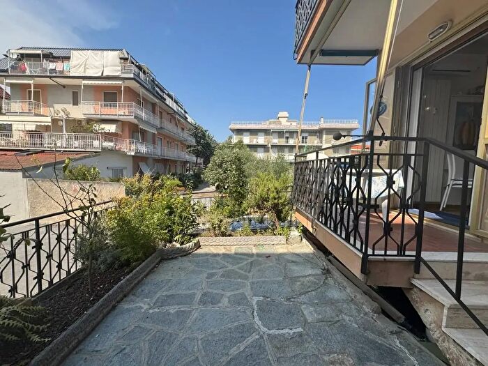Appartamento bilocale in vendita in Largo del Ponte Romano, Loano
