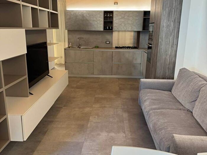 Appartamento trilocale in affitto in via Olivi, Mestre, Venezia