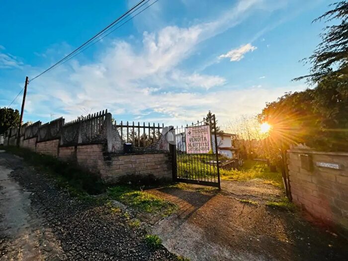 Casa con 5 locali in vendita in Via Monte Gottero, Aprilia