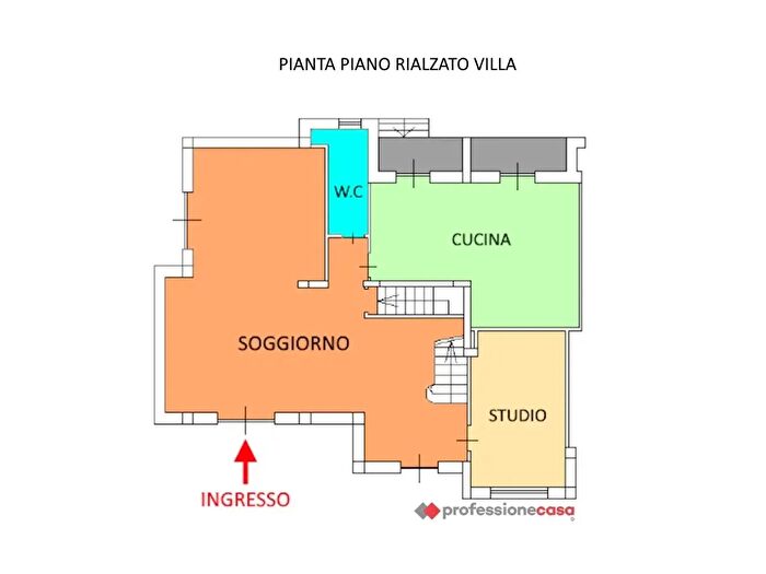 Casa con 8 locali in vendita in Foggia