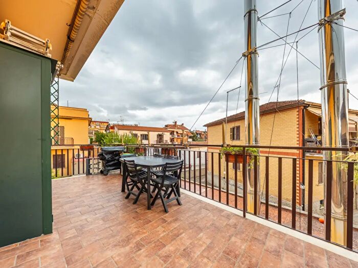 Appartamento trilocale in vendita in Via Liri, Monterotondo