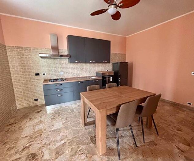 Appartamento con 5 locali in affitto in Tetti Rosa, Vinovo