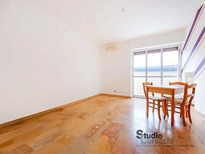 Appartamento bilocale in vendita in Via Spluga, Olginate