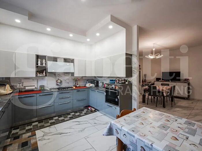 Appartamento trilocale in vendita in Via Raffele Cadorna, Fiorano Modenese