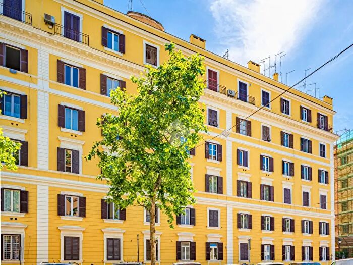 Appartamento bilocale in vendita in Via Famagosta, Roma