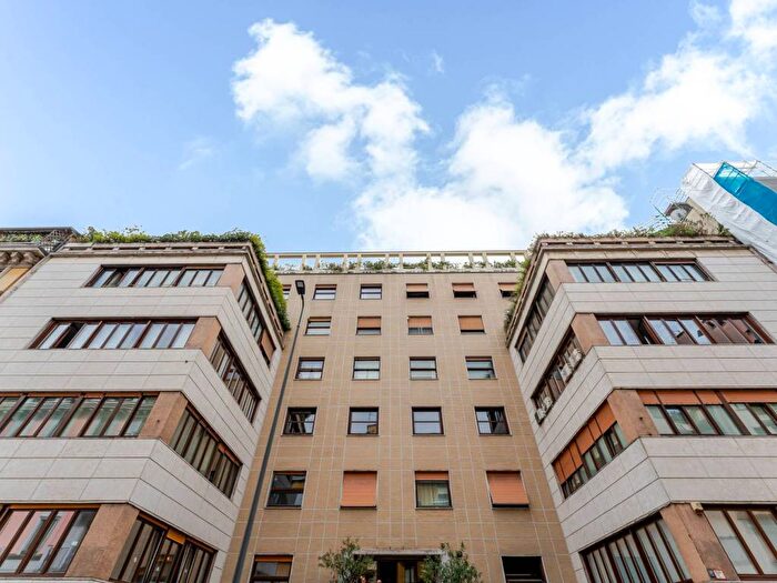 Appartamento monolocale in affitto in Via Soperga, Pasteur, Milano