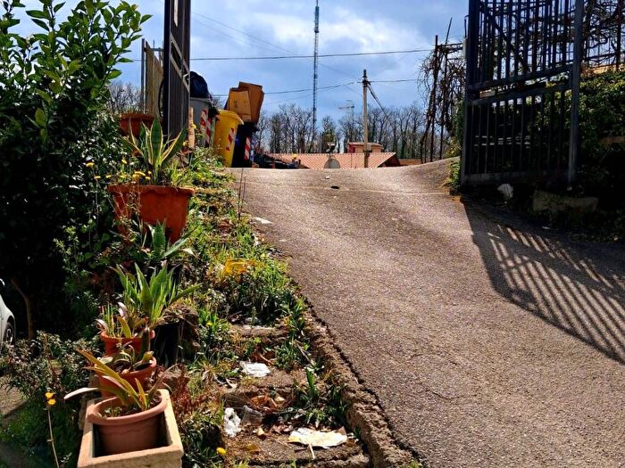 Appartamento bilocale in affitto in Viale SantIgnazio di Loyola, Camaldoli, Napoli