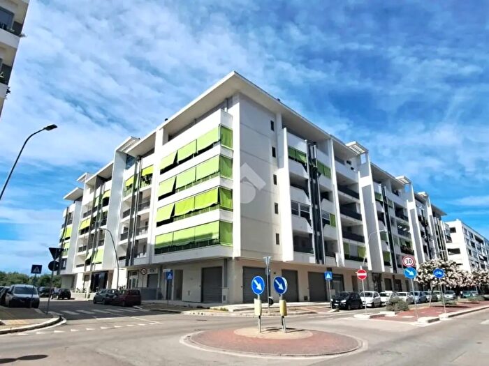 Appartamento trilocale in vendita in Via Rocco Chinnici, Barletta