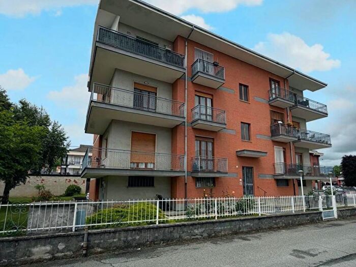 Appartamento quadrilocale in affitto in Via Stazione, Manta