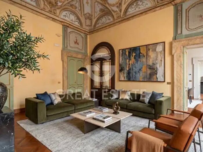 Appartamento con 6 locali in vendita in Via Fratelli Pellas, Perugia