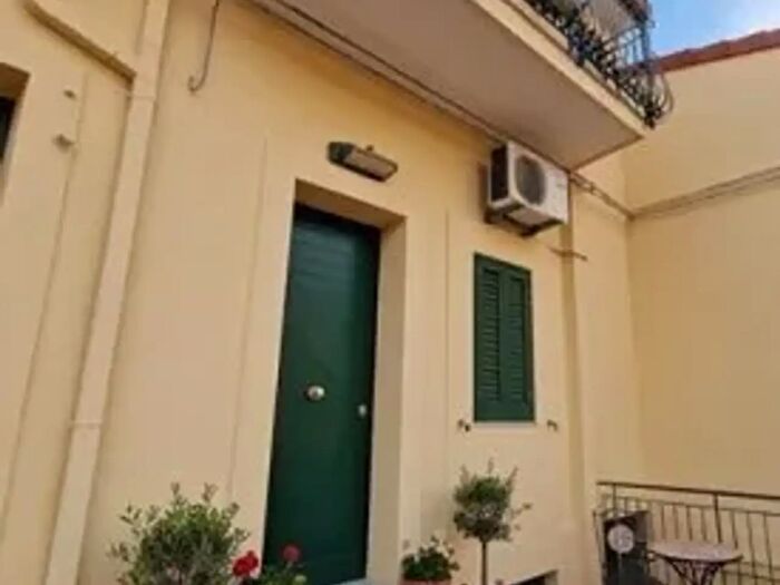Casa trilocale in affitto in Corso Giuseppe Garibaldi, San Filippo Del Mela