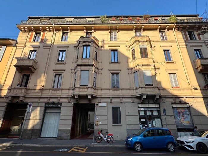 Appartamento bilocale in affitto in Via Giambattista Vico, San Vittore, Milano
