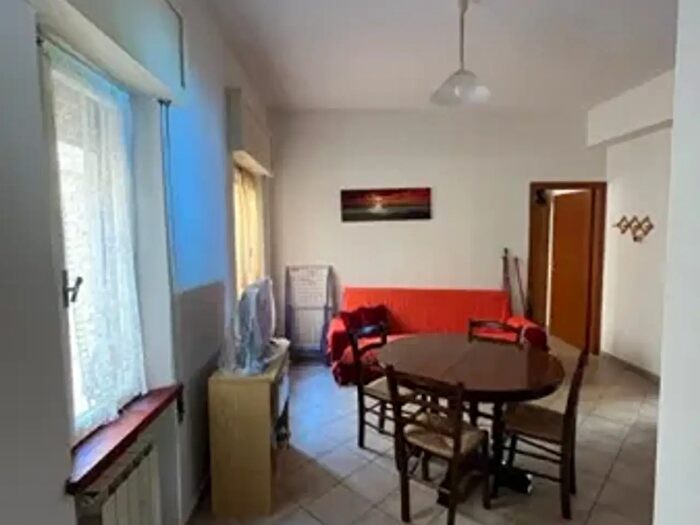 Appartamento trilocale in affitto in Viale Roma, Perugia