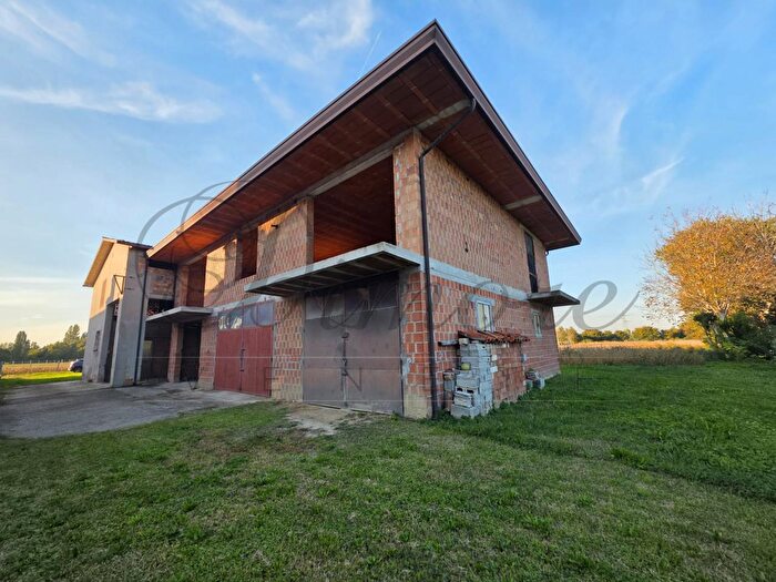 Casa in vendita in Via Mariutto, Mirano