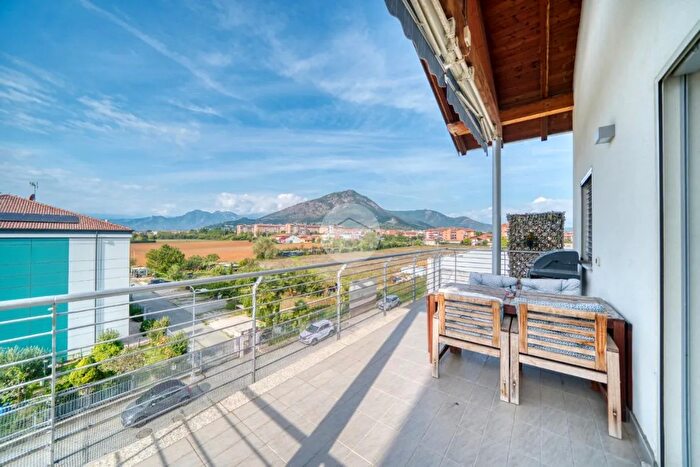 Appartamento con 5 locali in vendita in Via Cesare Beccaria, Piossasco