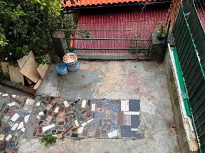 Appartamento trilocale in vendita in Via Monte Rosa, Genova