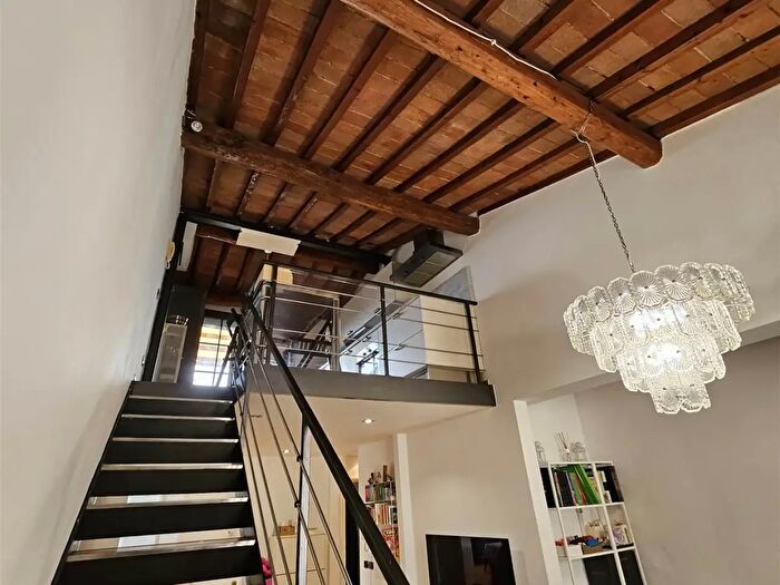 Appartamento con 6 locali in vendita in Viale Niccolò Macchiavelli, Sesto Fiorentino