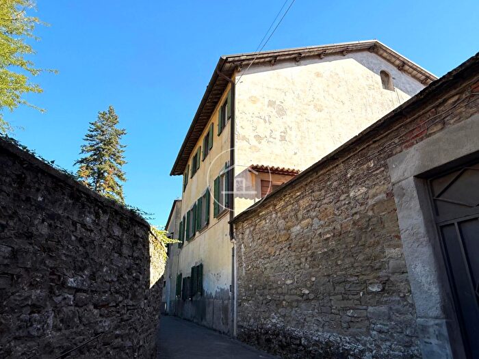 Casa in vendita in Vicolo della Torre, Marradi