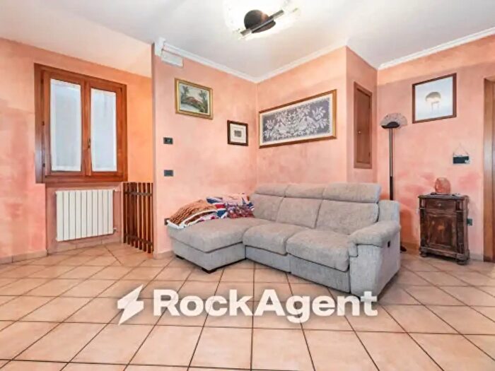 Casa con 6 locali in vendita in Via Argine Sinistro, Correzzola