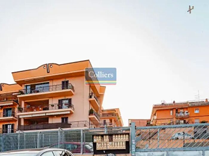 Appartamento trilocale in vendita in Via Marche, Fonte Nuova