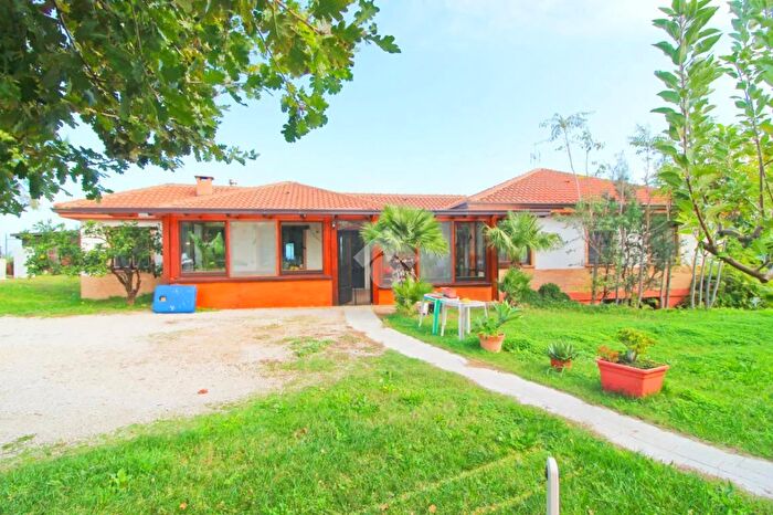 Casa quadrilocale in vendita in Strada Comunale Giardini, Campomarino