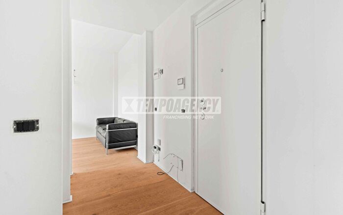 Appartamento bilocale in vendita in Via Simone Martini, Milano