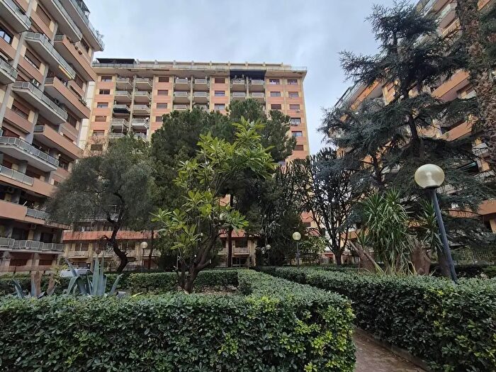 Appartamento con 5 locali in vendita in Palermo