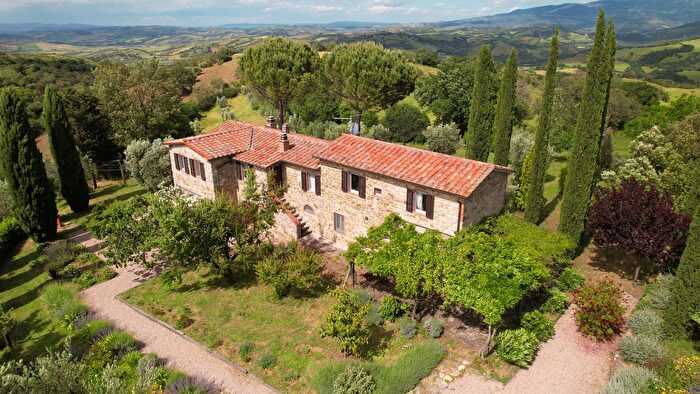 Casa con 12 locali in vendita in Vicolo dei Fossi C, Scansano