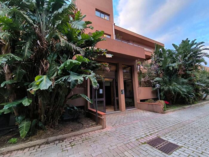 Casa trilocale in affitto in Complesso residenziale Il Mito sn, Camaro Superiore, Messina