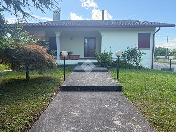 Casa trilocale in vendita in Via San Leonardo, Borgoricco