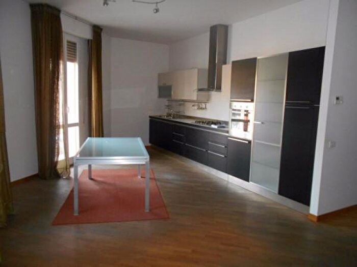 Appartamento trilocale in affitto in Via Giacomo Acqua, Jesi