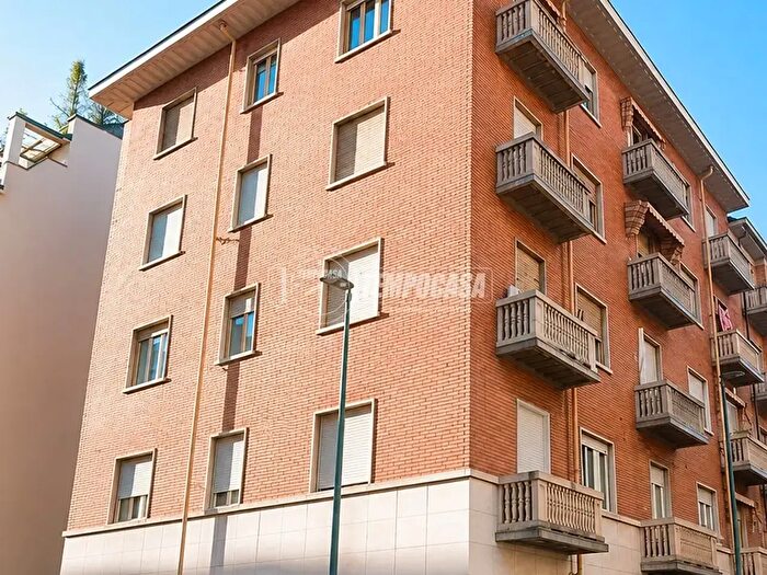 Appartamento bilocale in vendita in Via Carlo Capelli, Torino