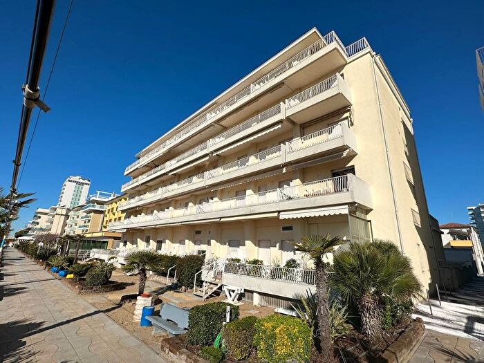 Appartamento trilocale in affitto in Vicolo Grifone, Lido Centro Ovest, Jesolo